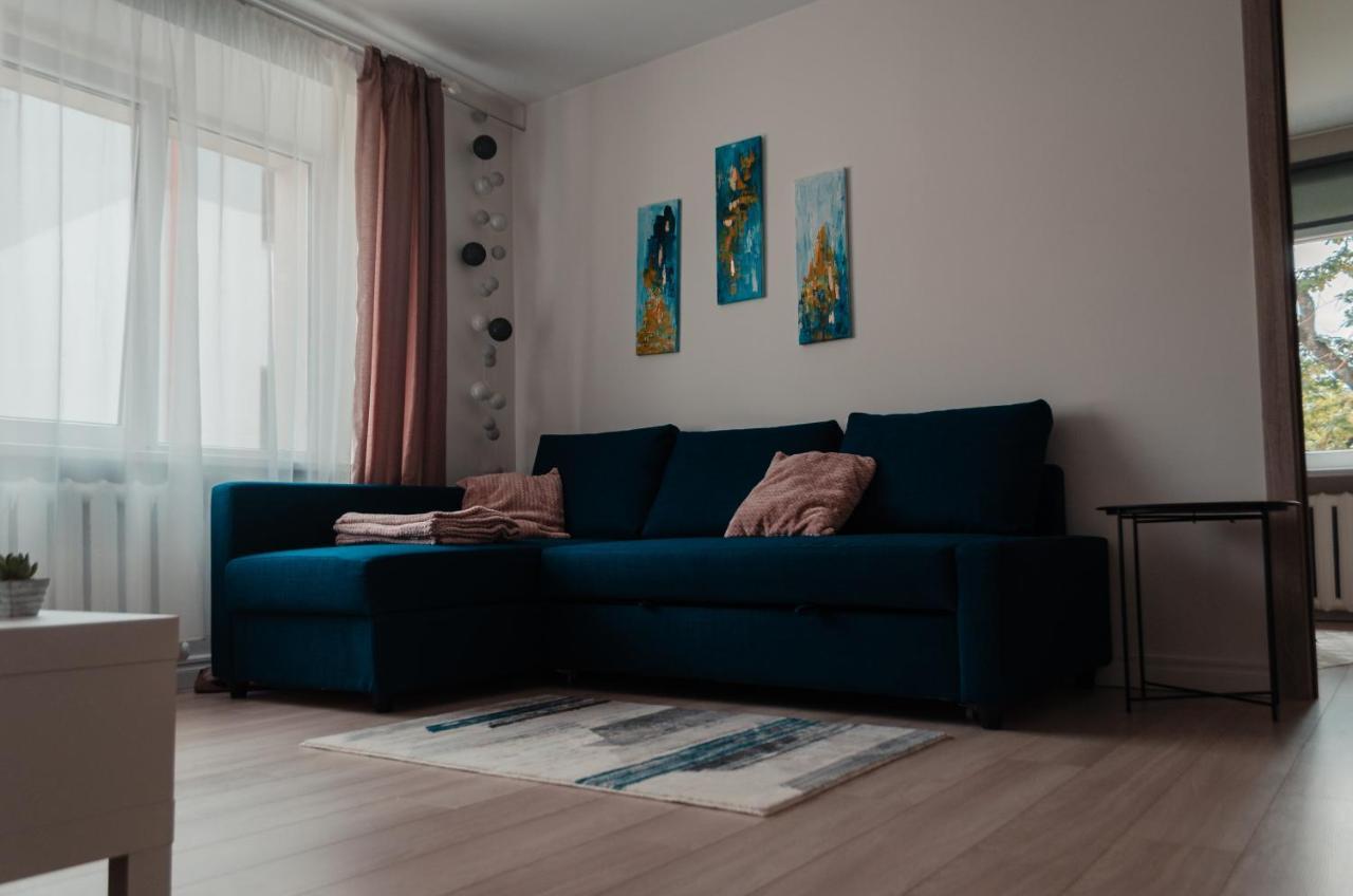 Rigas Ielas Apartamenti 1 Apartment Valmiera Ngoại thất bức ảnh